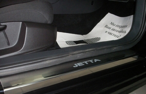 Alu-Frost Накладки на внутренние пороги с надписью, нерж. сталь, 4 шт. VW Jetta/джетта VI 11- - Автоаксессуары и тюнинг