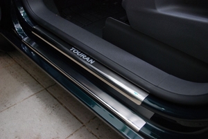 Alu-Frost Накладки на внутренние пороги с надписью, нерж. сталь, 8 шт. VW Touran/тоуран 07-09 - Автоаксессуары и тюнинг