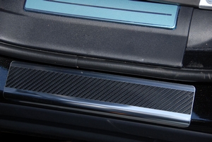 Alu-Frost Накладки на внутренние пороги с надписью, нерж. сталь+карбон, 4 шт. LAND ROVER (ленд ровер)/ROVER Discovery/дискавери III/IV 05-/10- - Автоаксессуары и тюнинг