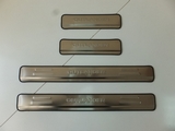 JMT Накладки на дверные пороги с логотипом, нерж. MITSUBISHI (митсубиси) Outlander/оутлендер 12-/14-/15-