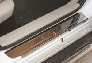 Souz-96 Накладки на внутр. пороги с рисунком (компл.4шт.) вместо пласт. MAZDA (мазда) CX-7/CX 7 10- - Автоаксессуары и тюнинг