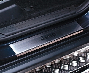 Souz-96 Накладка на внутренние пороги с рисунком (компл. 4шт.) JEEP (джип) Grand/Грандр Cherokee/чероки 11-/13- - Автоаксессуары и тюнинг